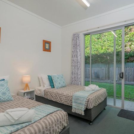 Ocean Serenity Apartments Whitianga Buitenkant foto