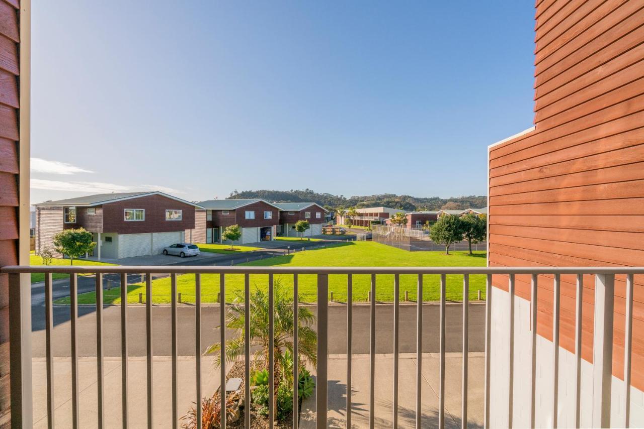 Ocean Serenity Apartments Whitianga Buitenkant foto