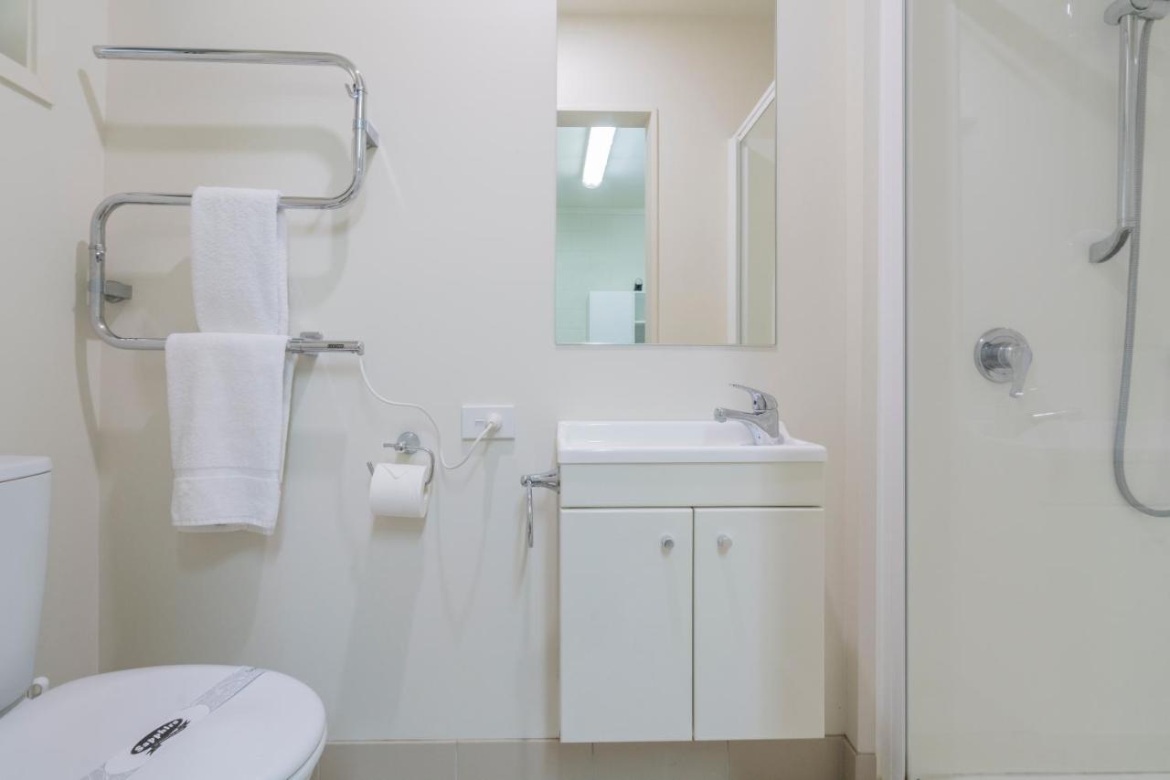Ocean Serenity Apartments Whitianga Buitenkant foto