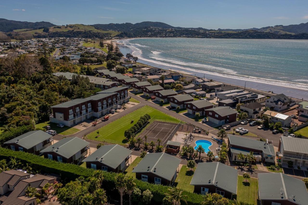 Ocean Serenity Apartments Whitianga Buitenkant foto