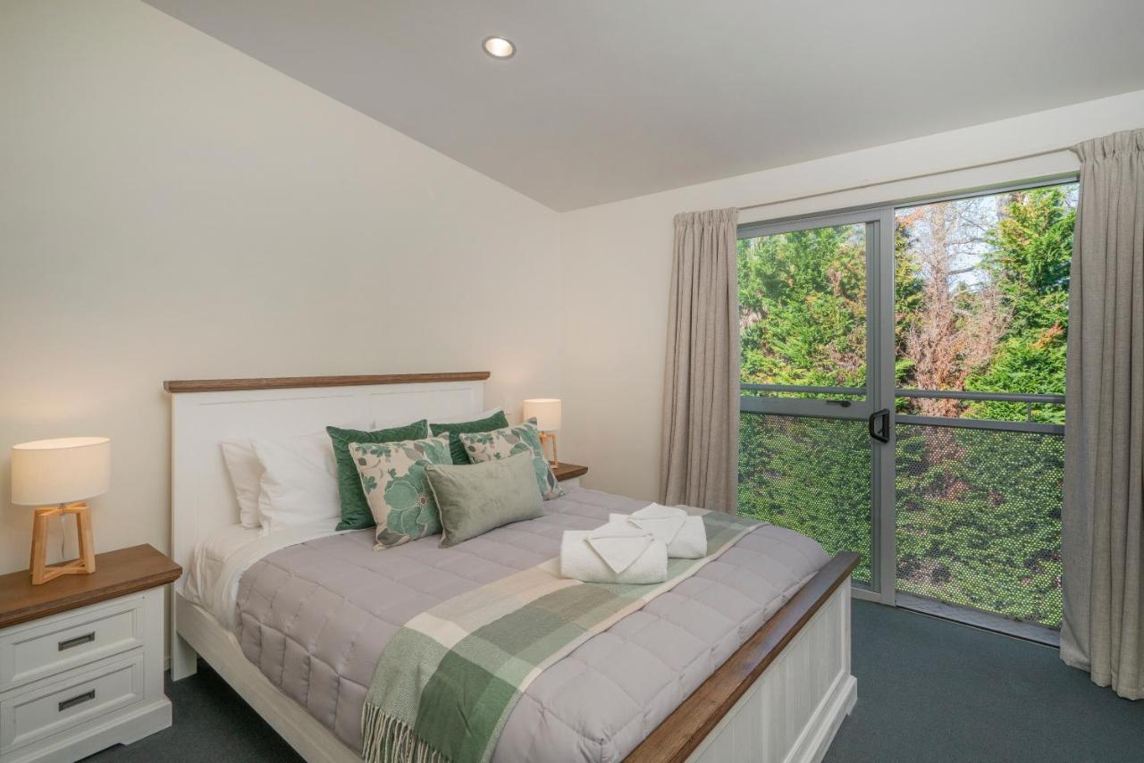 Ocean Serenity Apartments Whitianga Buitenkant foto