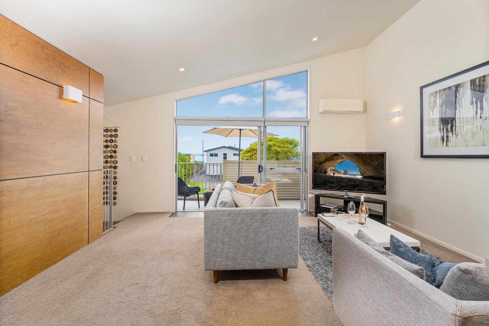 Ocean Serenity Apartments Whitianga Buitenkant foto