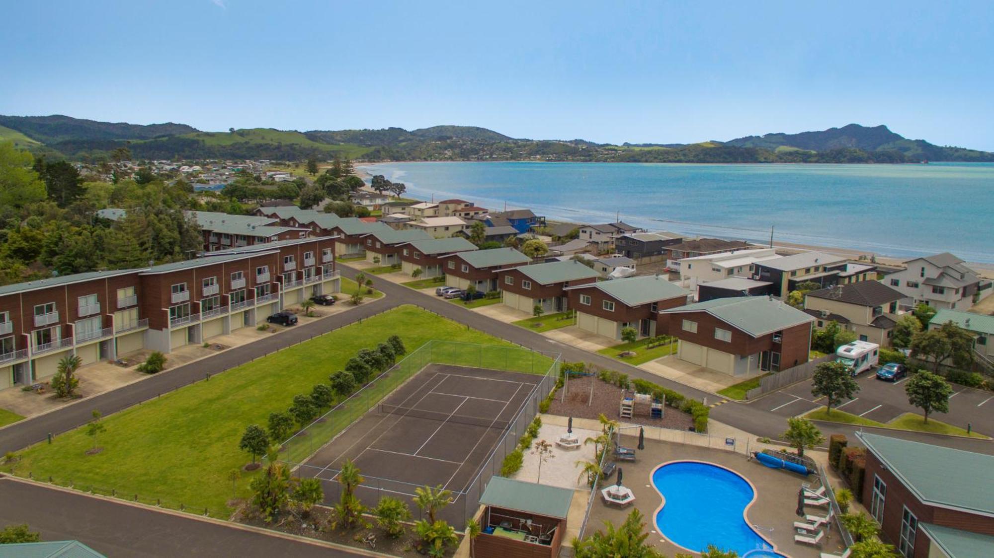 Ocean Serenity Apartments Whitianga Buitenkant foto