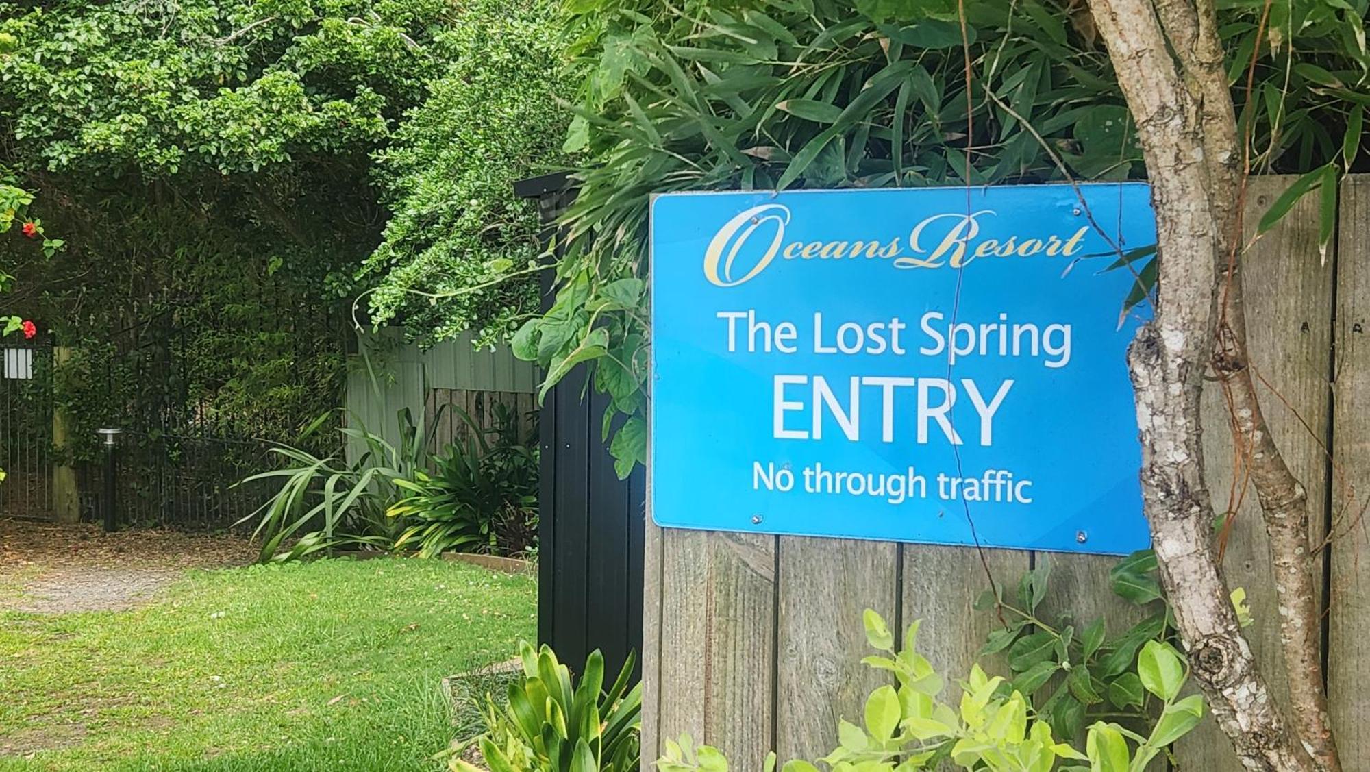 Ocean Serenity Apartments Whitianga Buitenkant foto
