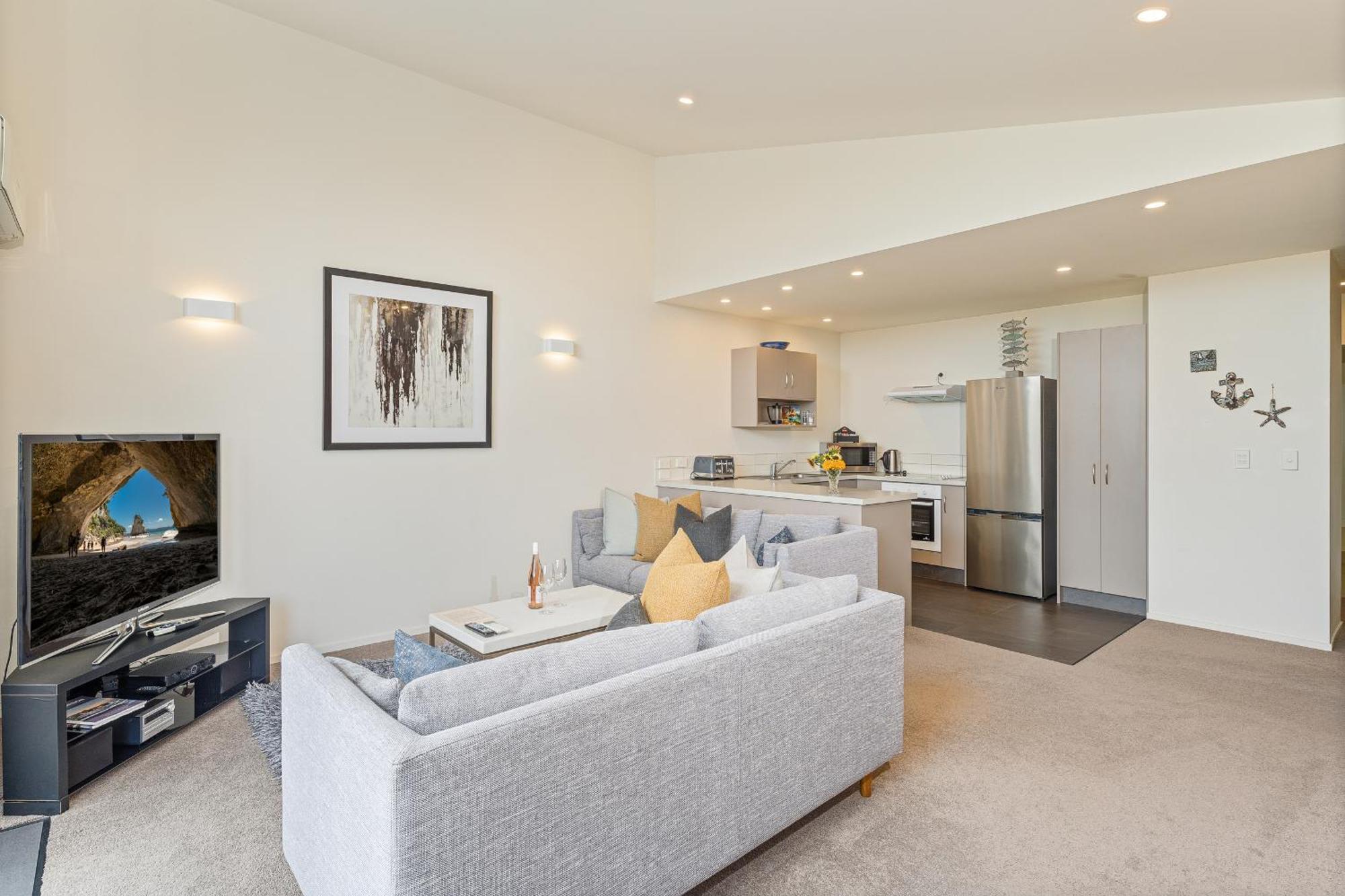 Ocean Serenity Apartments Whitianga Buitenkant foto