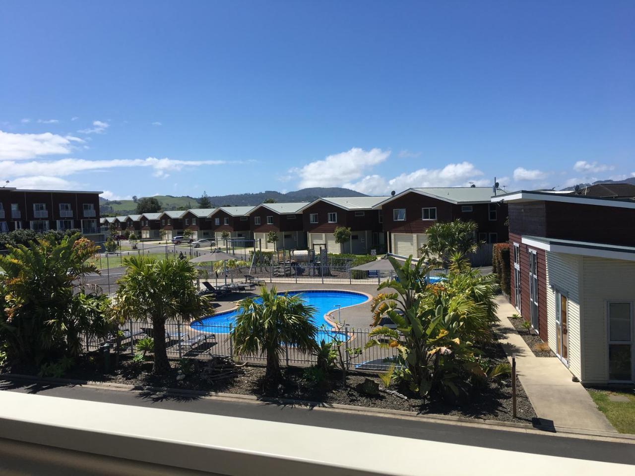 Ocean Serenity Apartments Whitianga Buitenkant foto