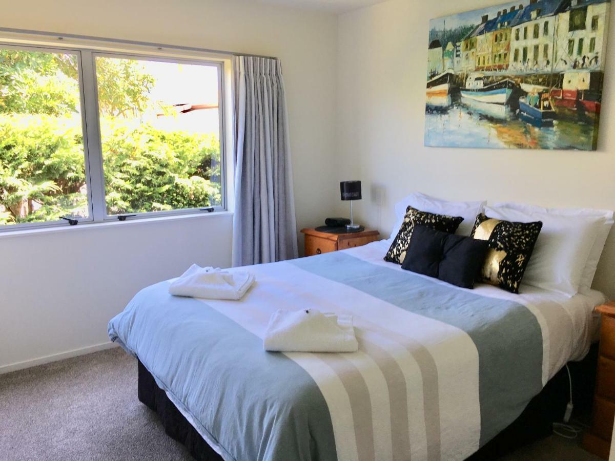 Ocean Serenity Apartments Whitianga Buitenkant foto